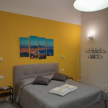 Monteoliveto 5 Bed and Breakfast Νάπολη Εξωτερικό φωτογραφία