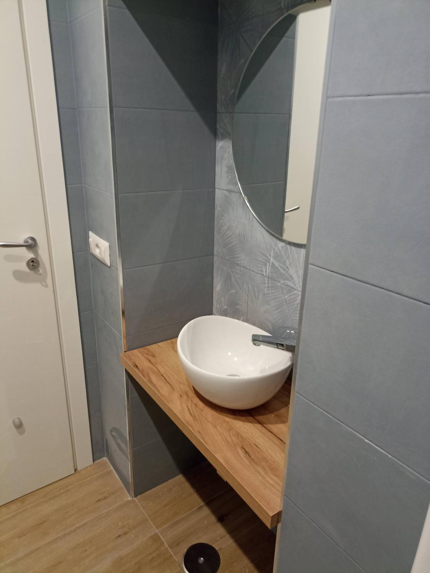 Monteoliveto 5 Bed and Breakfast Νάπολη Εξωτερικό φωτογραφία